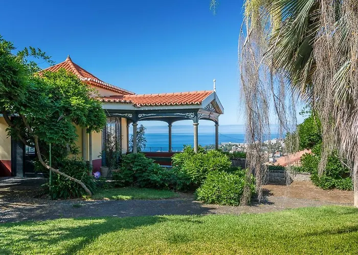 Villa Quinta Santa Luzia *